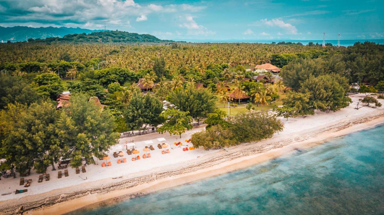 Desa Dunia Beda Resort Гили Траванган Экстерьер фото