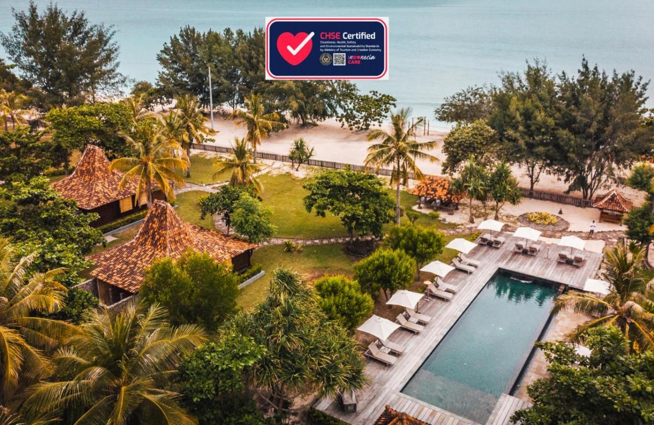 Desa Dunia Beda Resort Гили Траванган Экстерьер фото