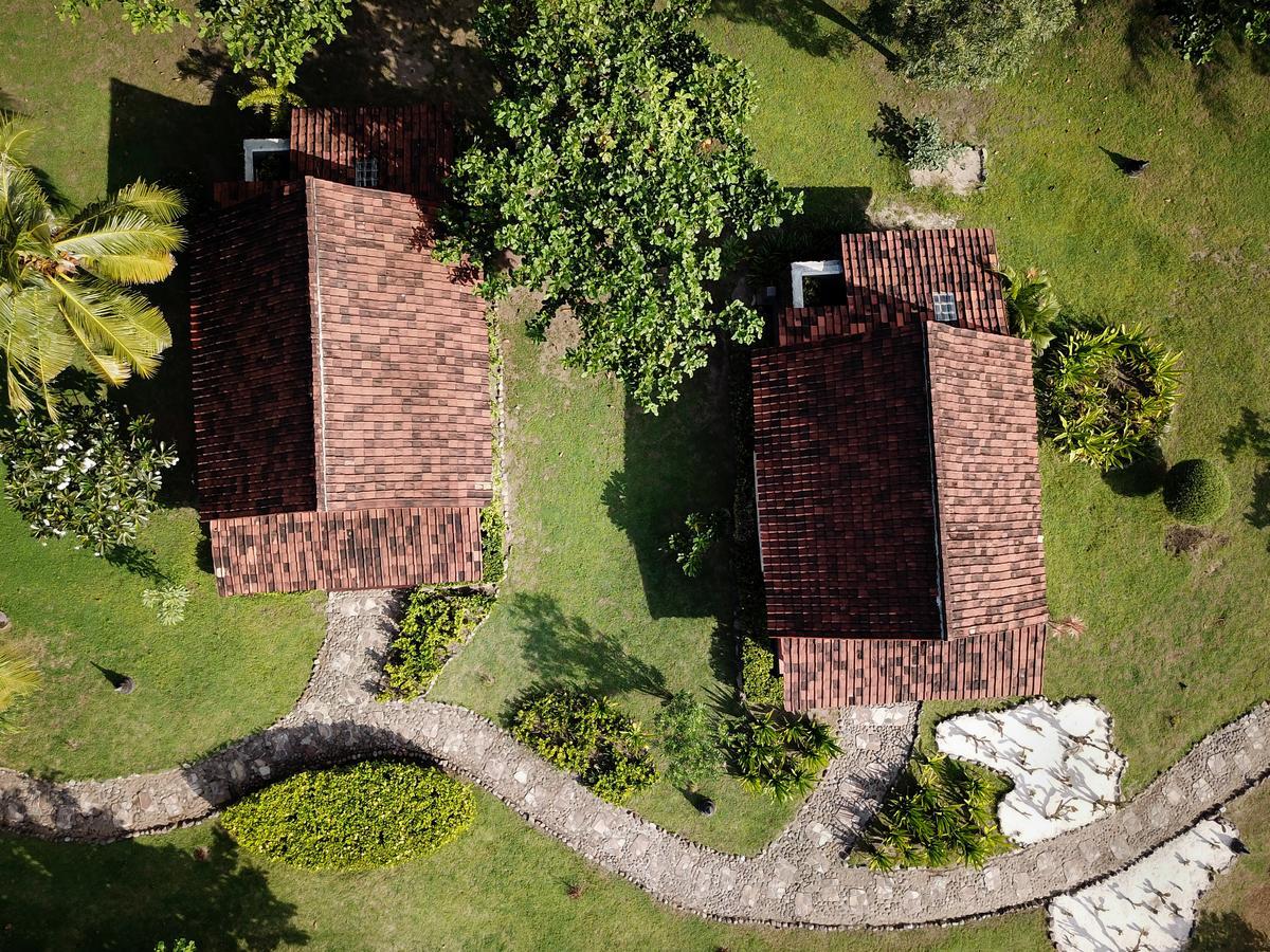 Desa Dunia Beda Resort Гили Траванган Экстерьер фото